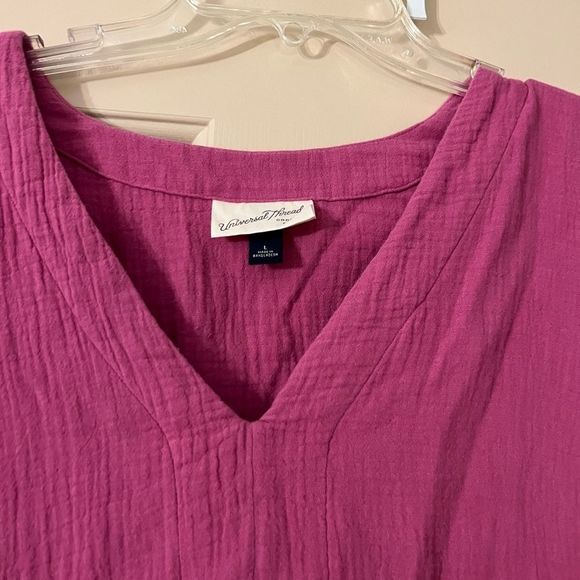 Universal Thread pink short sleeve top- size large! - Picture 3 of 3